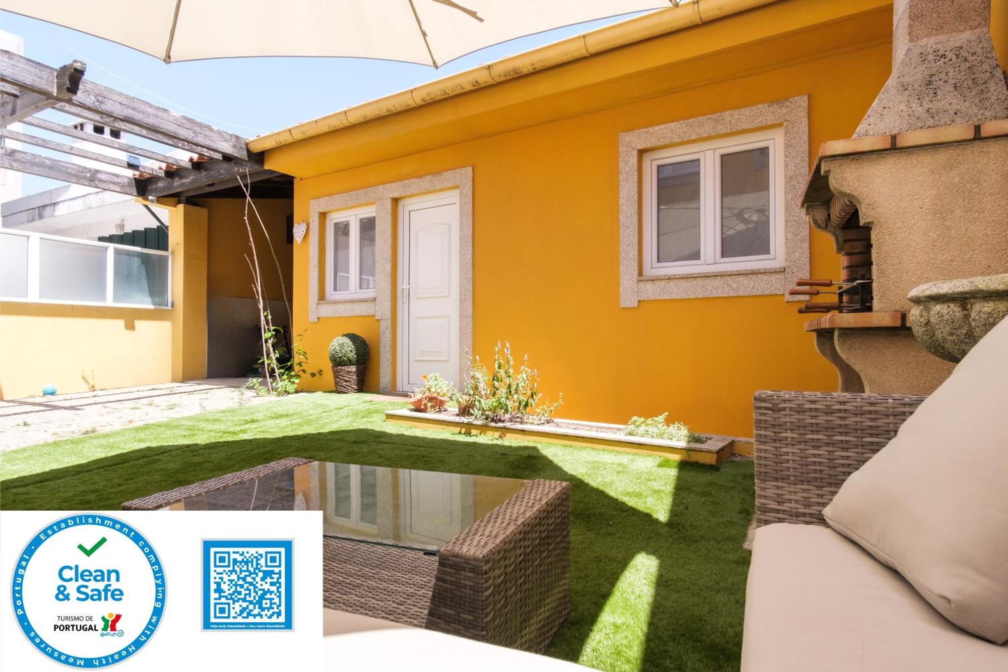 Perafita Yellow House - Ecohost ภายนอก รูปภาพ