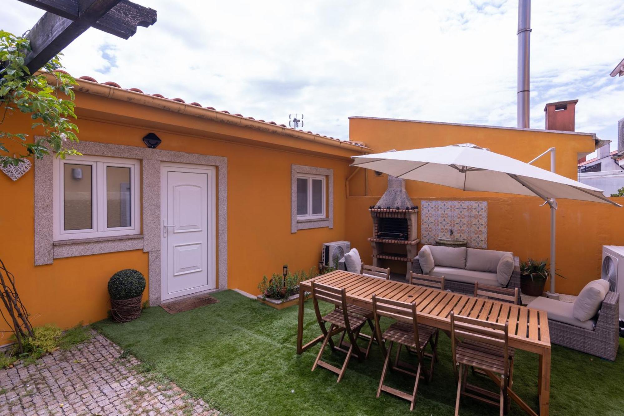 Perafita Yellow House - Ecohost ภายนอก รูปภาพ
